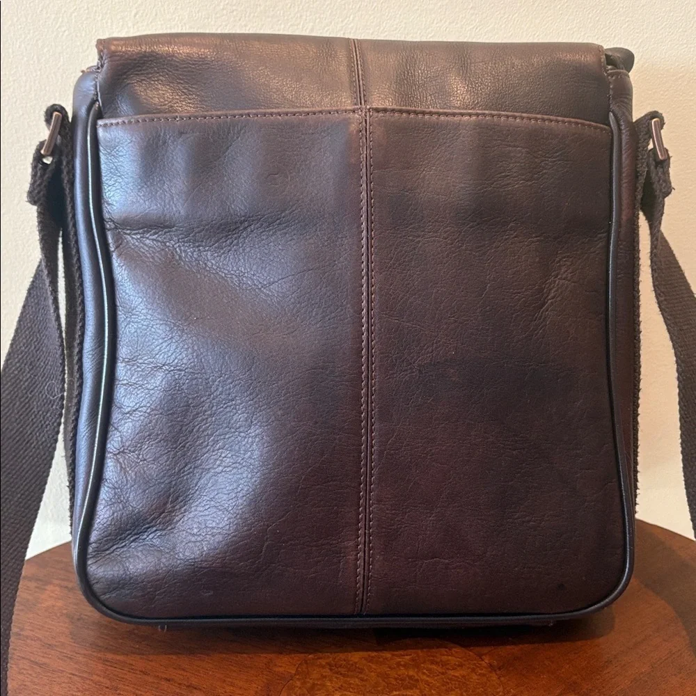 Kenneth Cole Men's Brown Leather Messenger /business bag shoulder/Crossbody bag